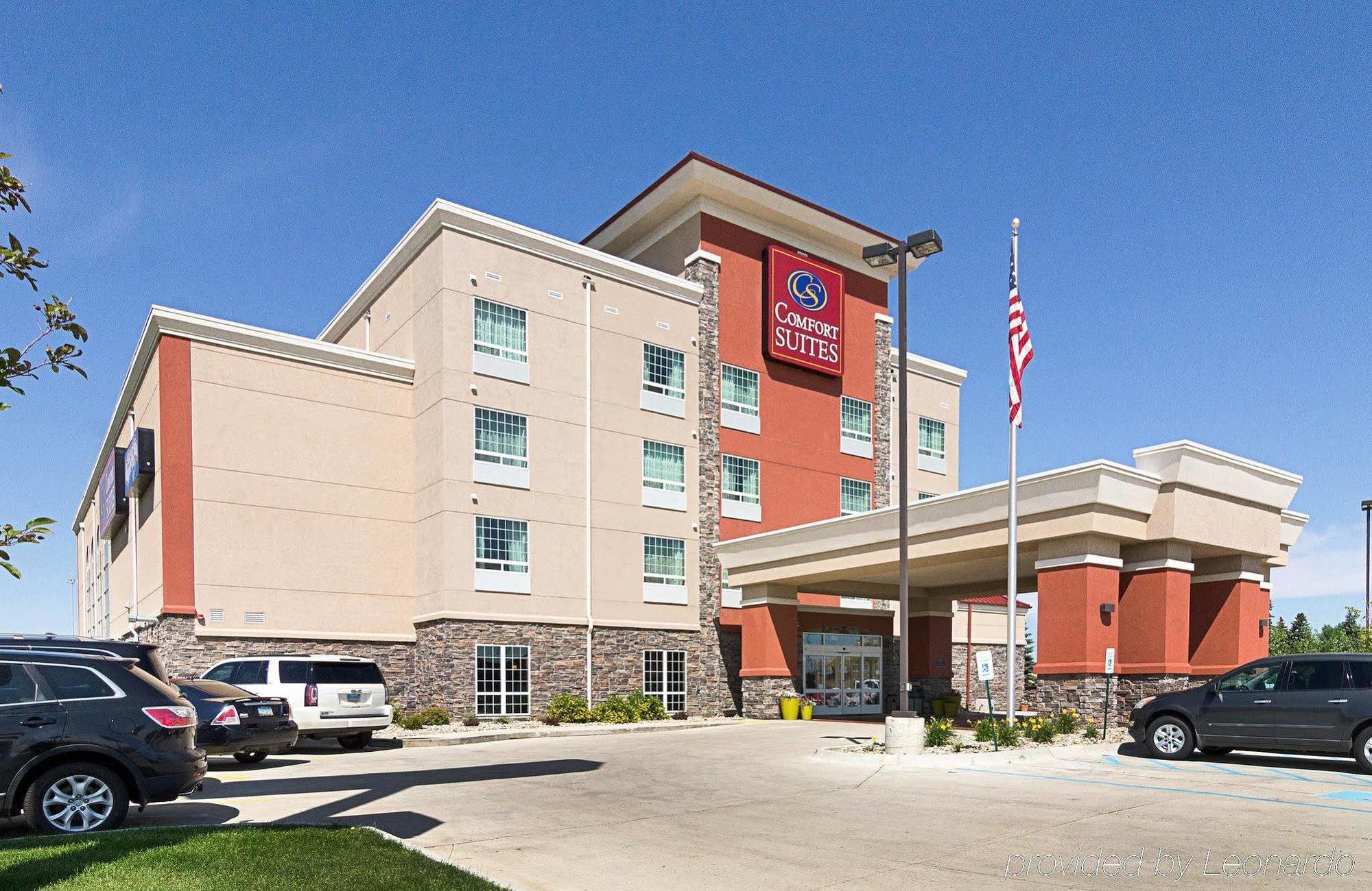 מינוט Comfort Suites מראה חיצוני תמונה