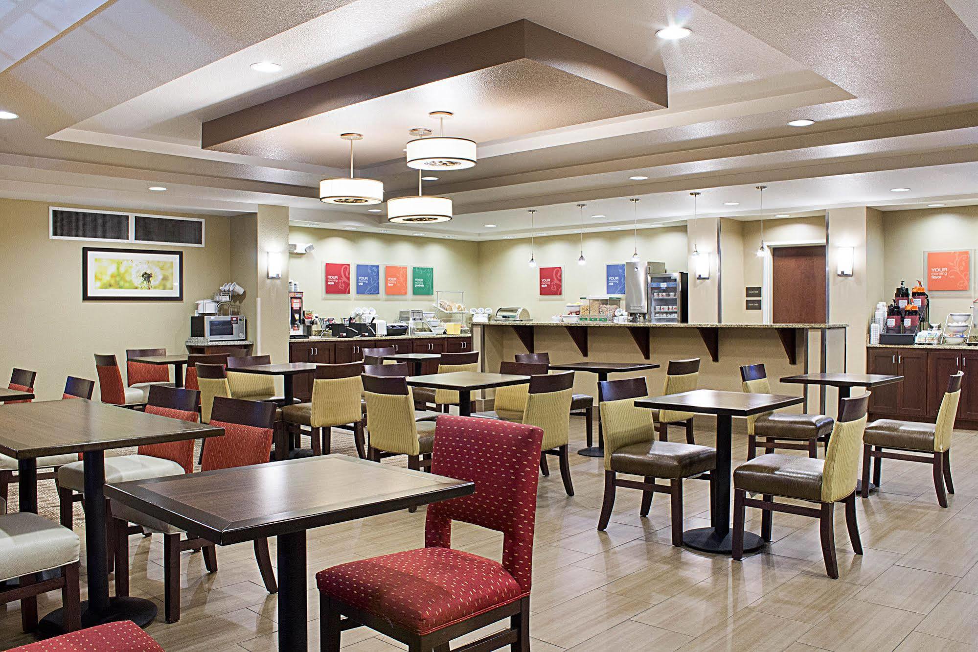 מינוט Comfort Suites מראה חיצוני תמונה